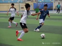 库拉索队备战世界杯 飞行员与球迷共舞引关注